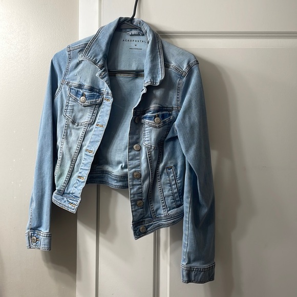 Jean jacket - Picture 1 of 2